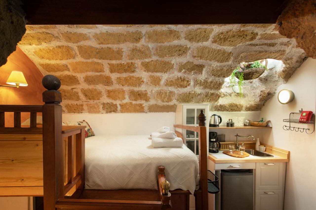 Dorovinis Monemvasia Castlehouses Exterior photo
